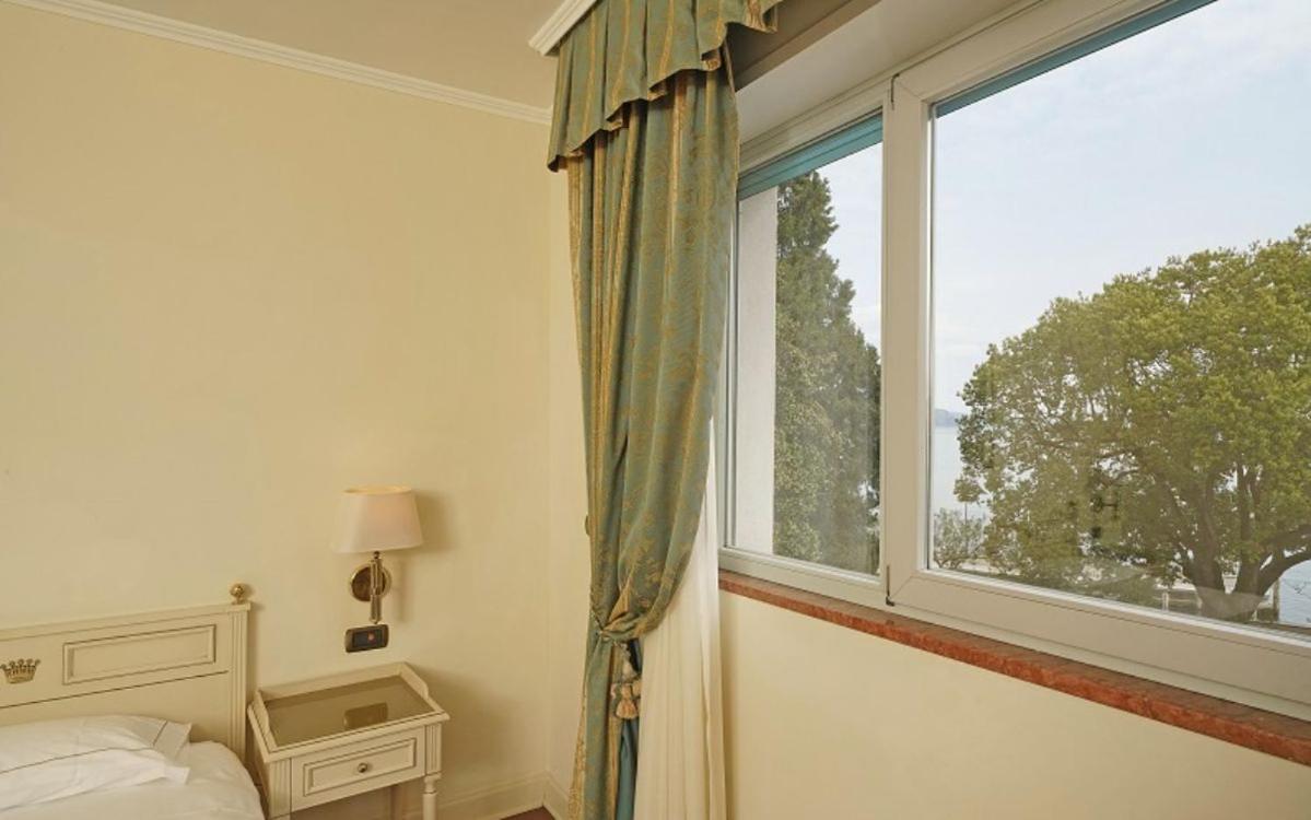 גרדונה ריביירה Hotel Savoy Palace מראה חיצוני תמונה